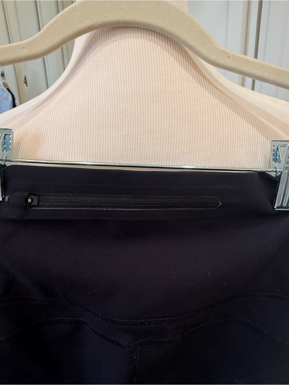 LNDR 7/8 Legging Black Size M - Picture 4 of 4